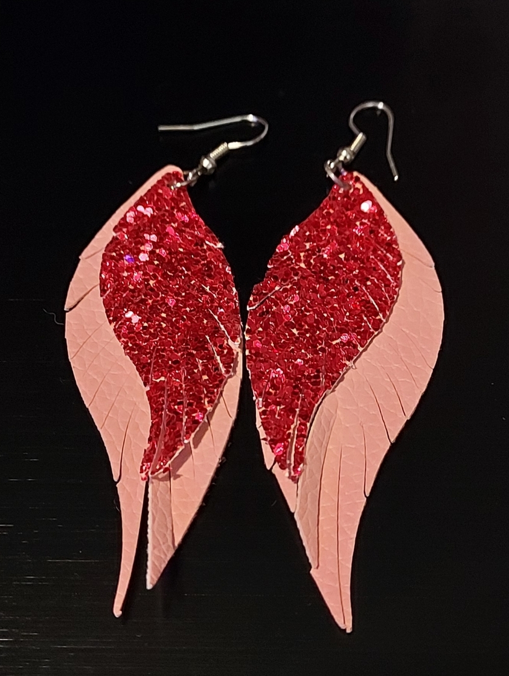 🪶 Fuchsia Pink Glitter Faux Leather Feather Style Fishhook Earrings Brand NEW